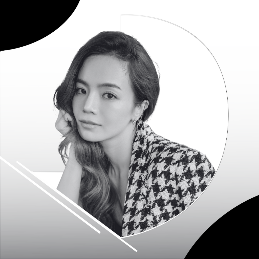 2022 Emmi Hoàng Marketers