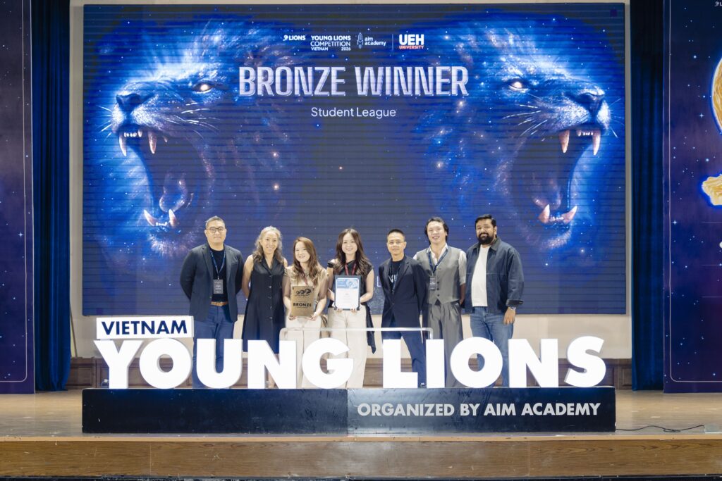 Marketers Bronze ST BISOUS